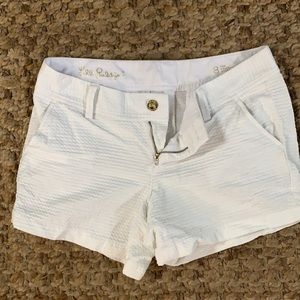 Lilly Pulitzer Callahan (5”) shorts size 8